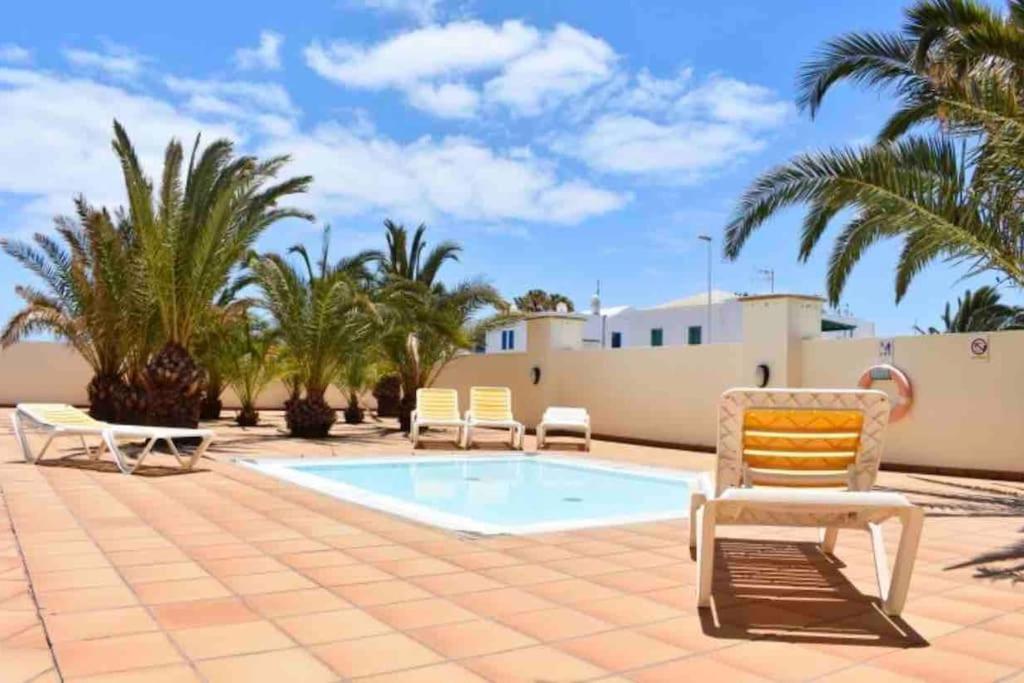 Apartamento Riviera Park 7A - Air Con- Wi-Fi- Uk Channels- 5 Minutes Walking From The Sea Tías Exterior foto