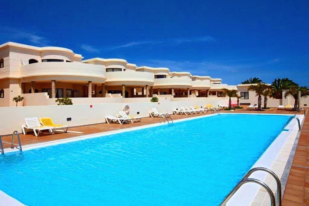 Apartamento Riviera Park 7A - Air Con- Wi-Fi- Uk Channels- 5 Minutes Walking From The Sea Tías Exterior foto