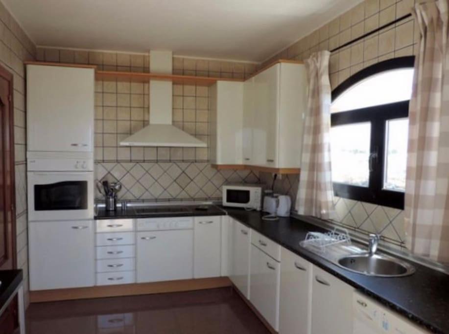 Apartamento Riviera Park 7A - Air Con- Wi-Fi- Uk Channels- 5 Minutes Walking From The Sea Tías Exterior foto